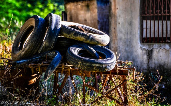 Trastos de gomas viejas