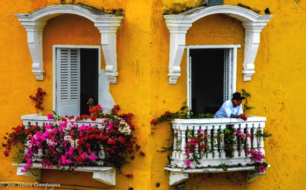 Mirando desde el balcón