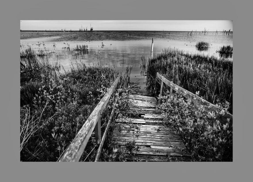 "La bajada rota". Mar chiquita, Miramar, Córdoba, Argentina.