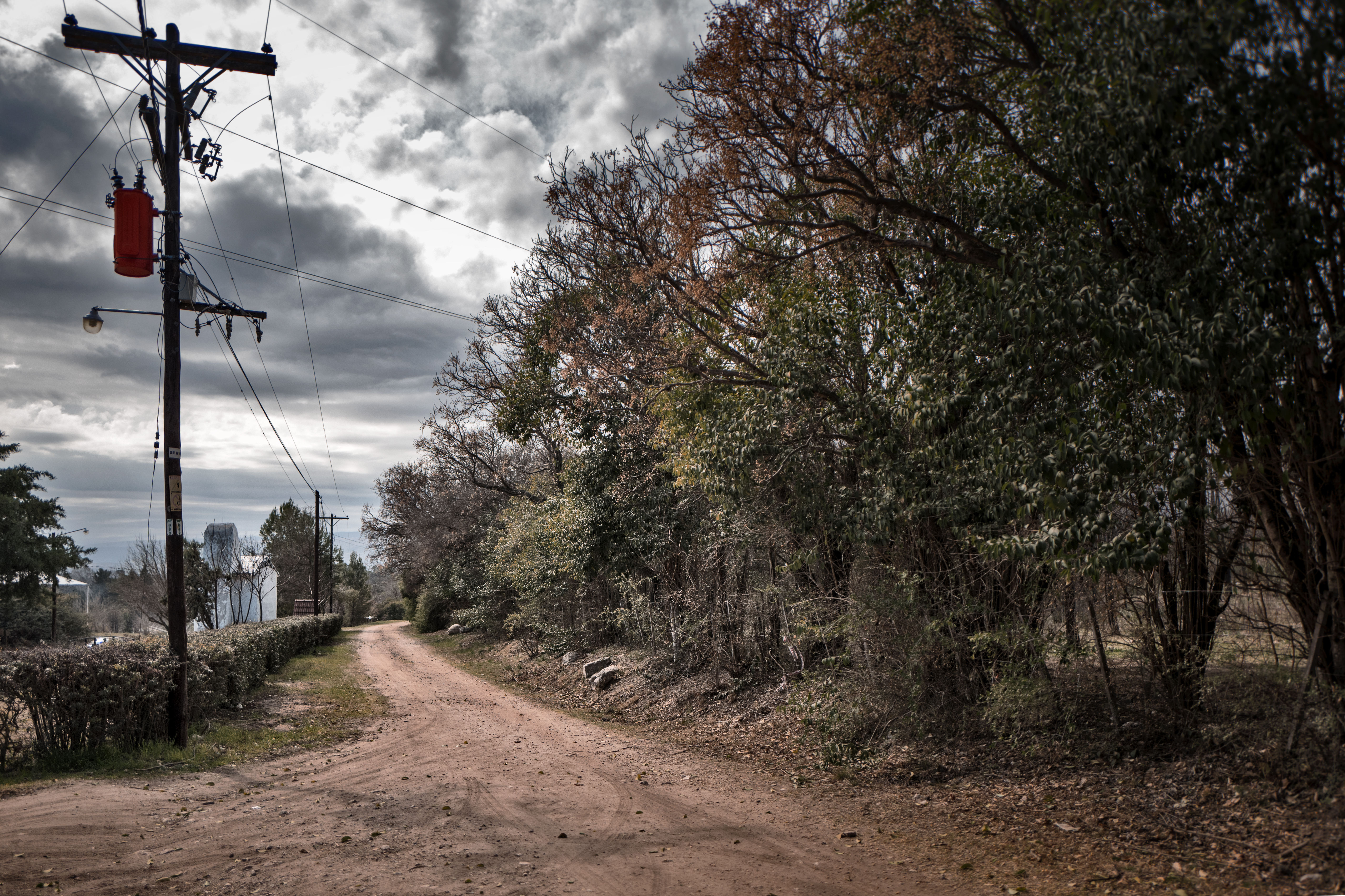 Camino interno de Las Rabonas. Las Rabonas, Valle de Traslasierra, Córdoba, Argentina. Agosto 2017
