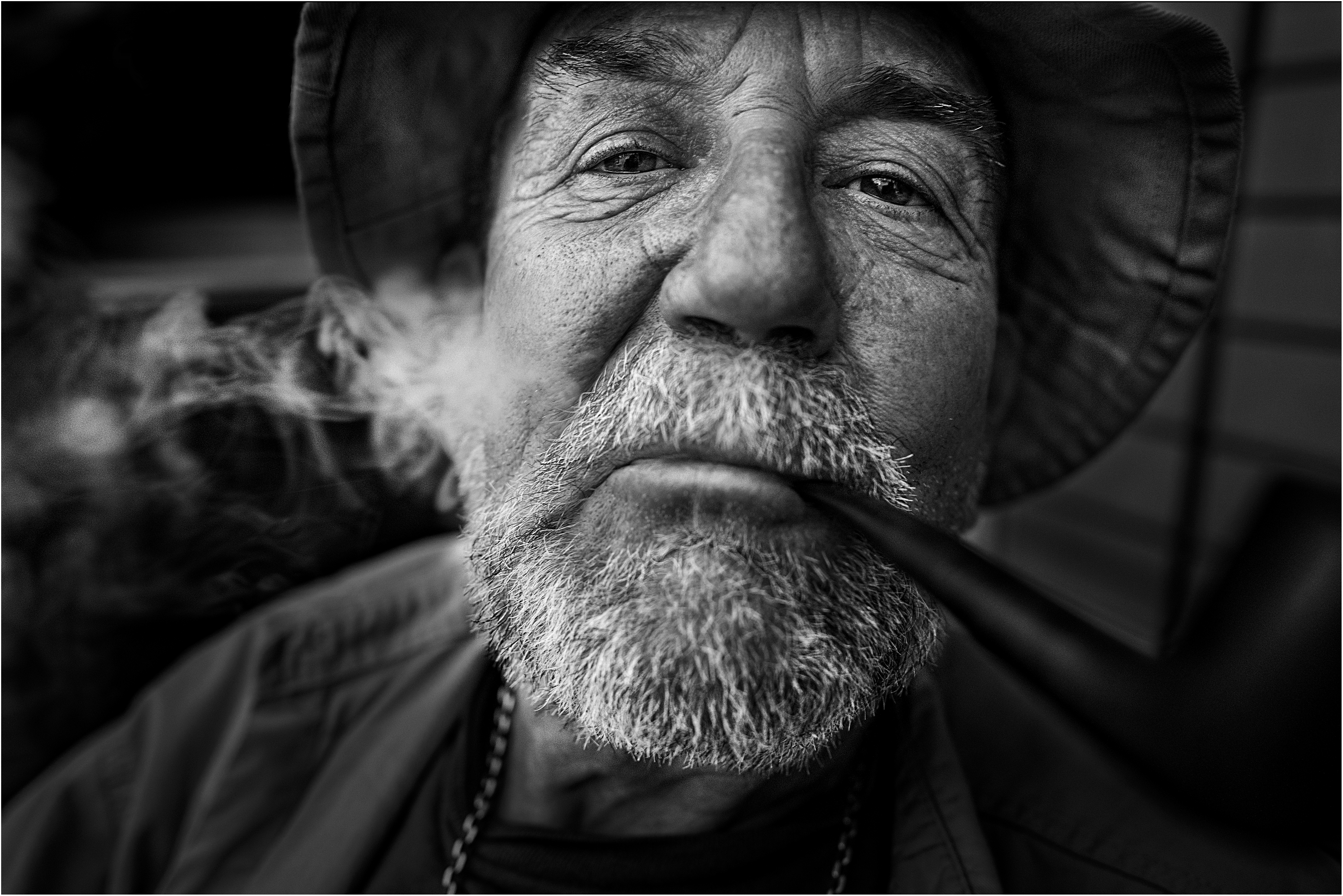 Retrato: "Pipa y humo", Córdoba, Octubre 2017