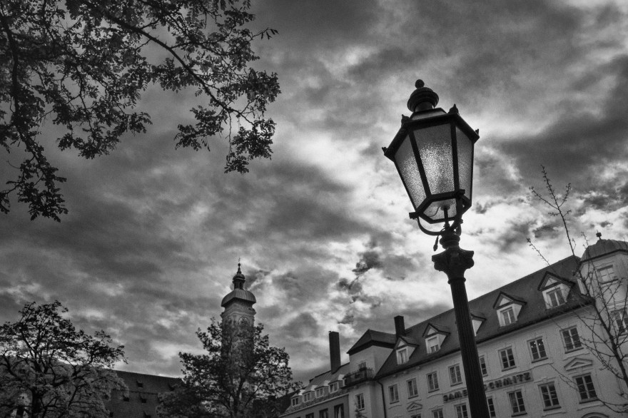El farol de la plaza, Munich, Alemania. Abril 2018