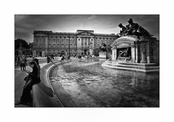 Fuente frente a Buckingham Palace, Londres, UK.